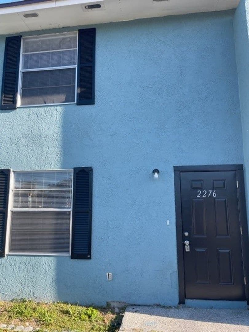 West Melbourne House: 2276 W. New Haven Avenue