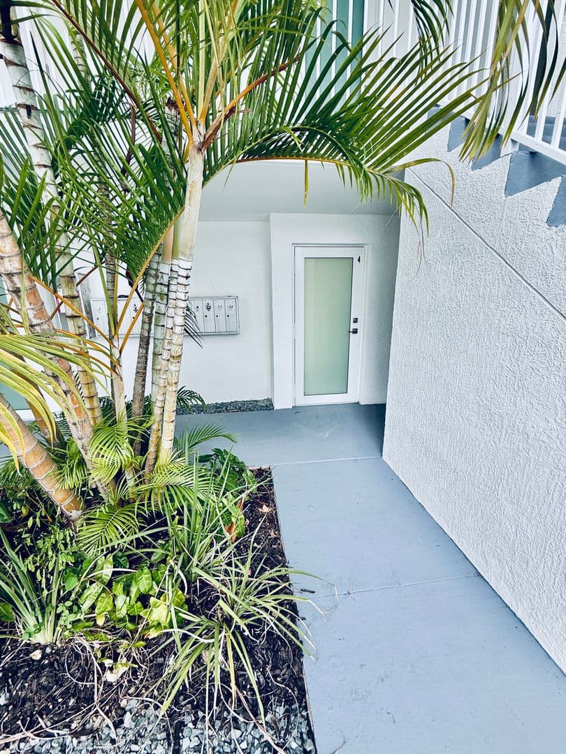 Indialantic Condo: 210 6th Ave Unit 4