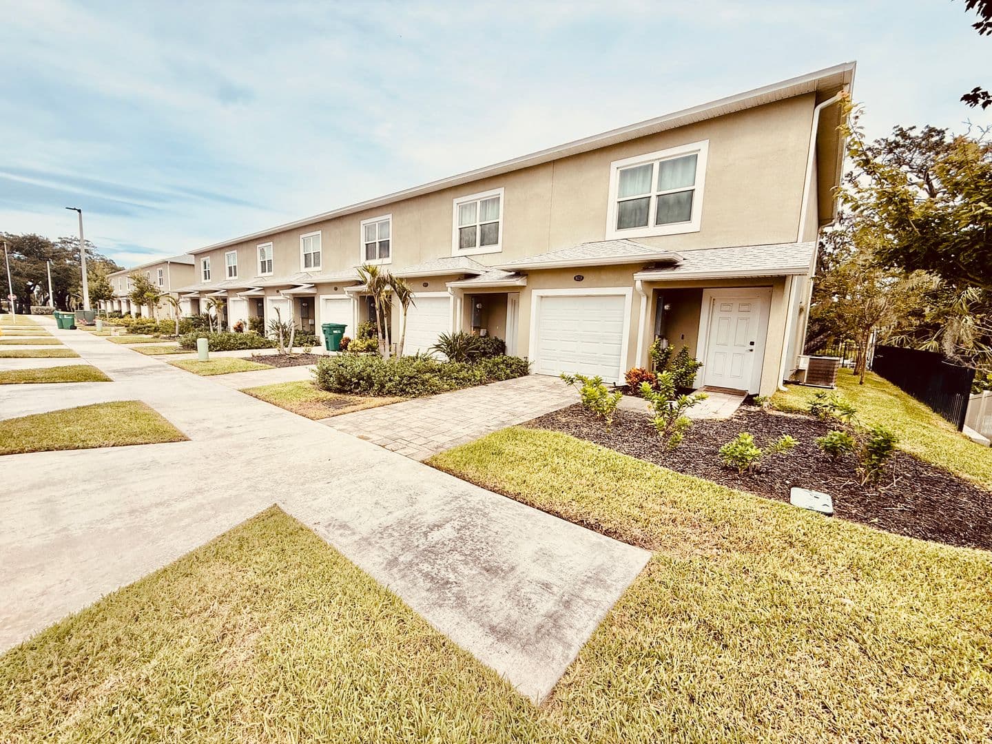 Melbourne Townhome: 823 Paddleboard Ct