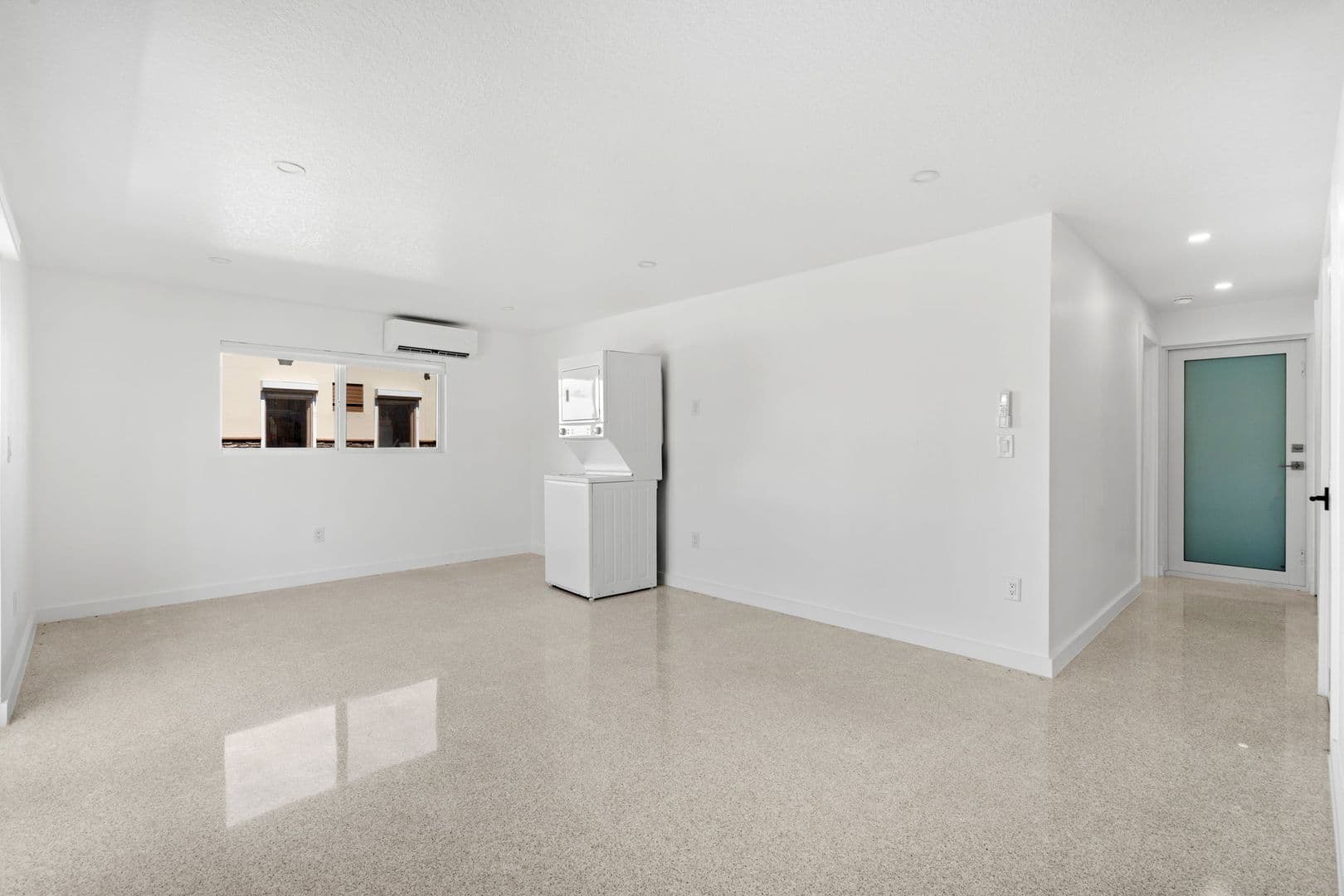 Indialantic Condo: 210 6th Ave Unit 6