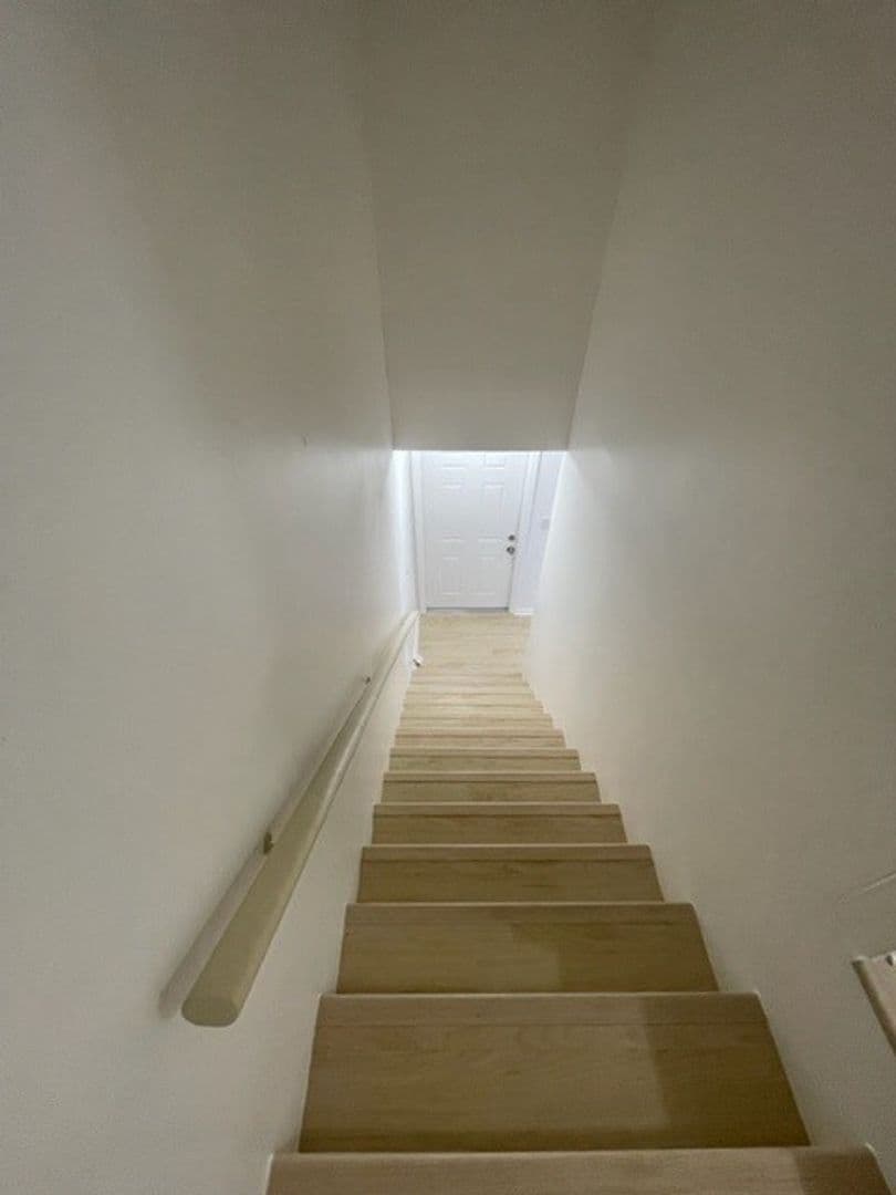 West Melbourne House: 2276 W. New Haven Avenue