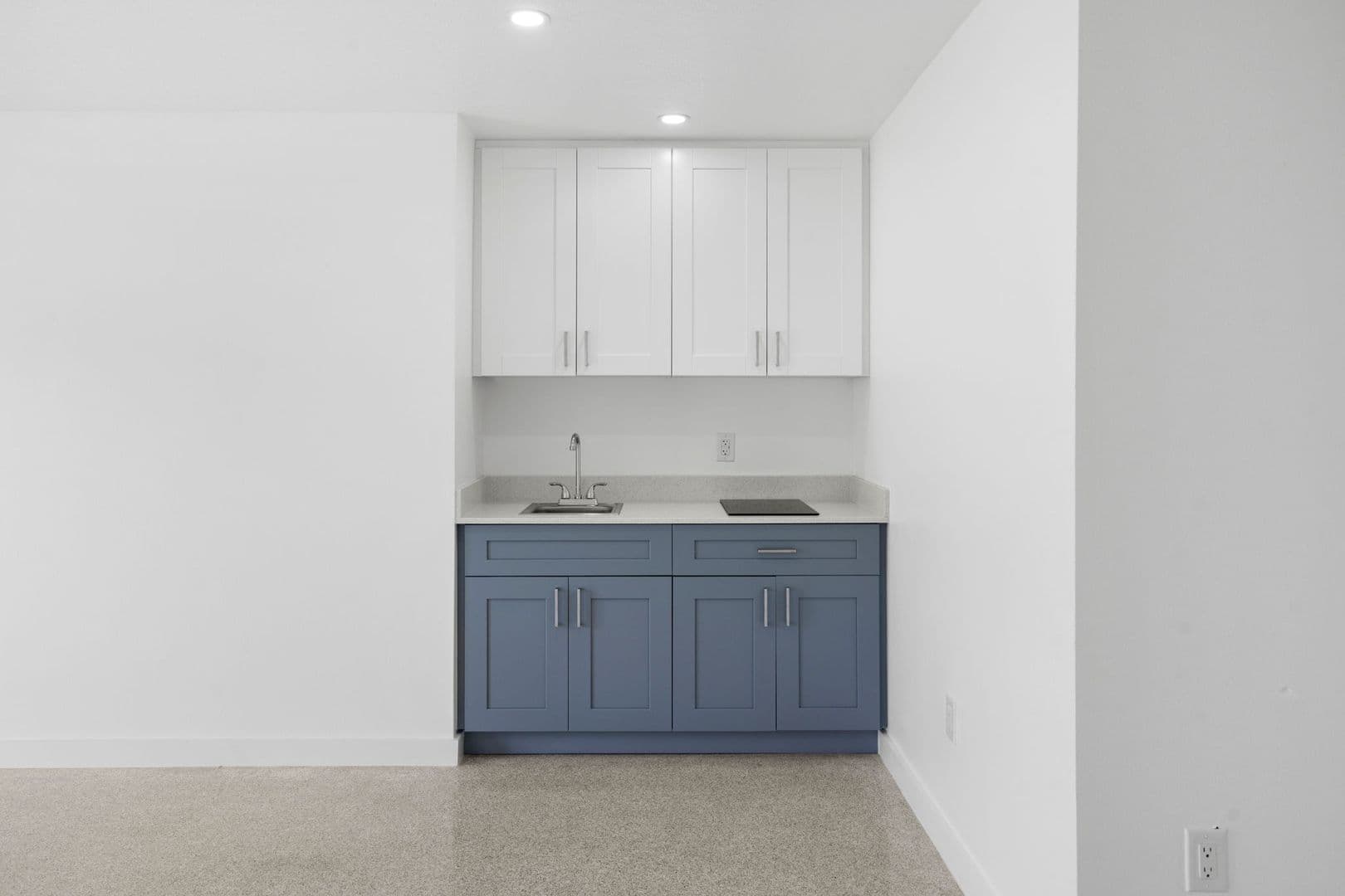 Indialantic Condo: 210 6th Ave Unit 4