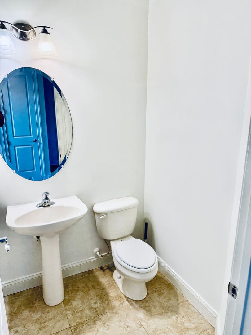 Palm Bay House: 860 VIGNOLES AVENUE NE, UNIT 2