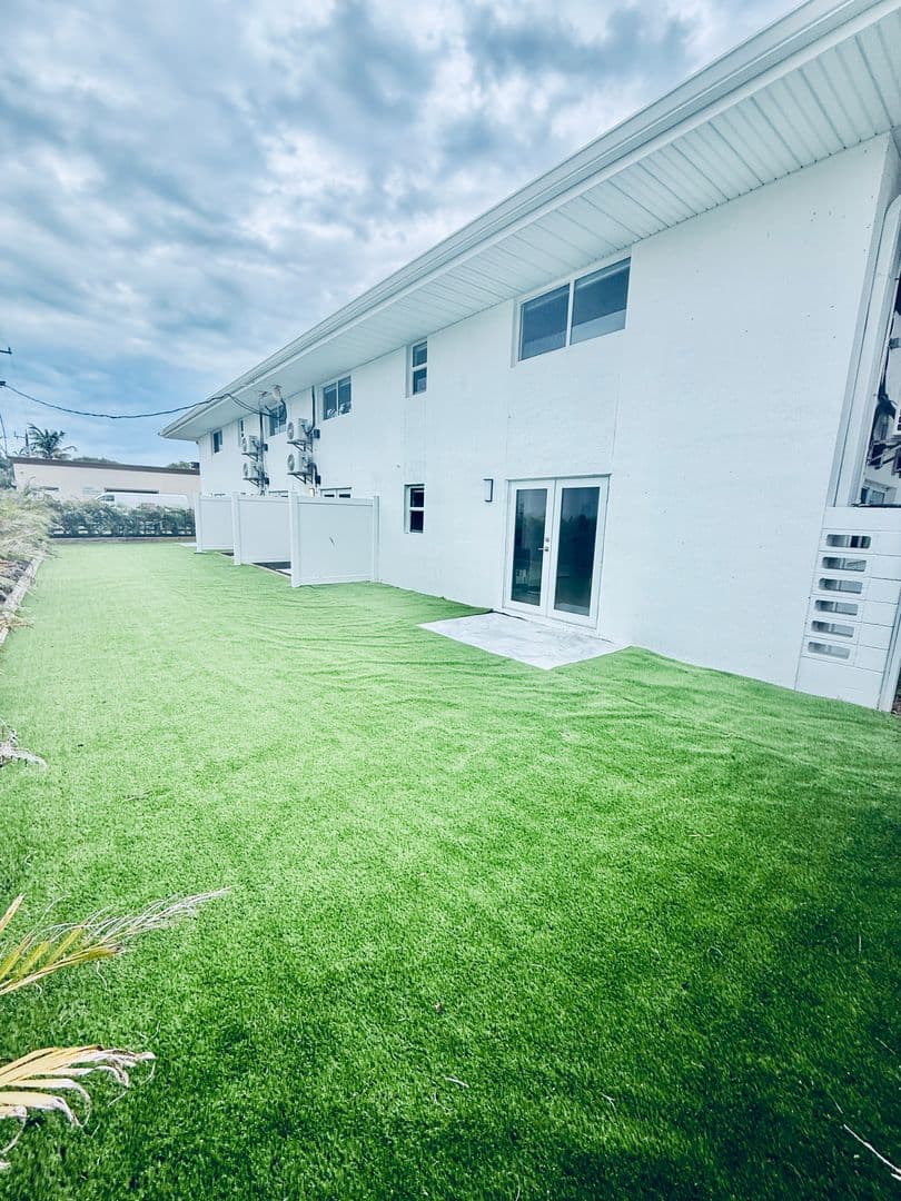 Indialantic Condo: 210 6th Ave Unit 6