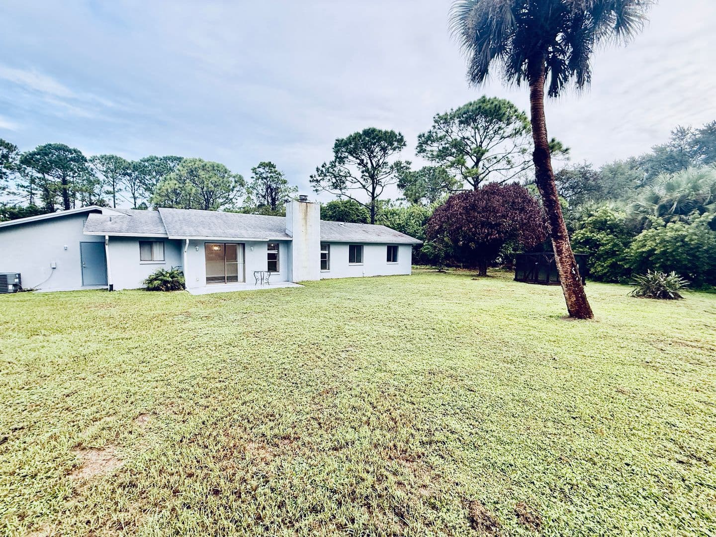 Palm Bay House: 401 Fillmore Ave NE