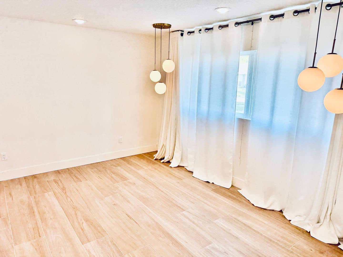 Indian Harbour Beach House: 279 Marion St.