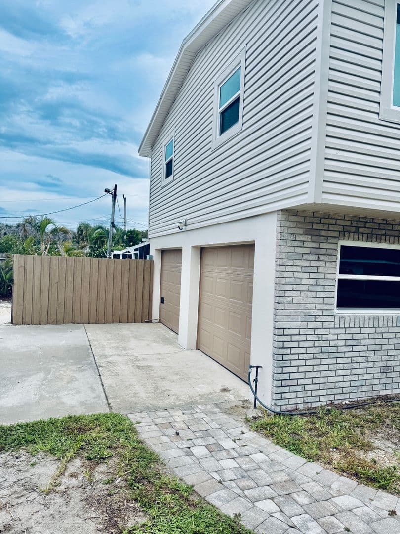Indian Harbour Beach House: 279 Marion St.