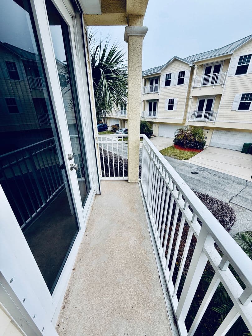 Palm Bay House: 860 VIGNOLES AVENUE NE, UNIT 2