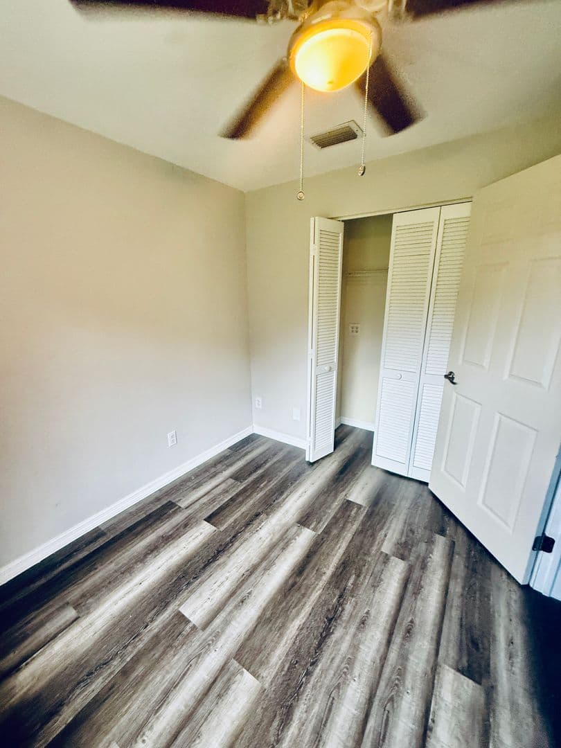 Palm Bay House: 401 Fillmore Ave NE