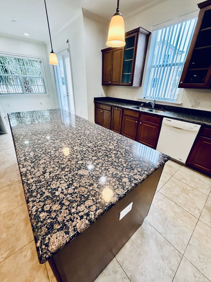 Palm Bay House: 860 VIGNOLES AVENUE NE, UNIT 2