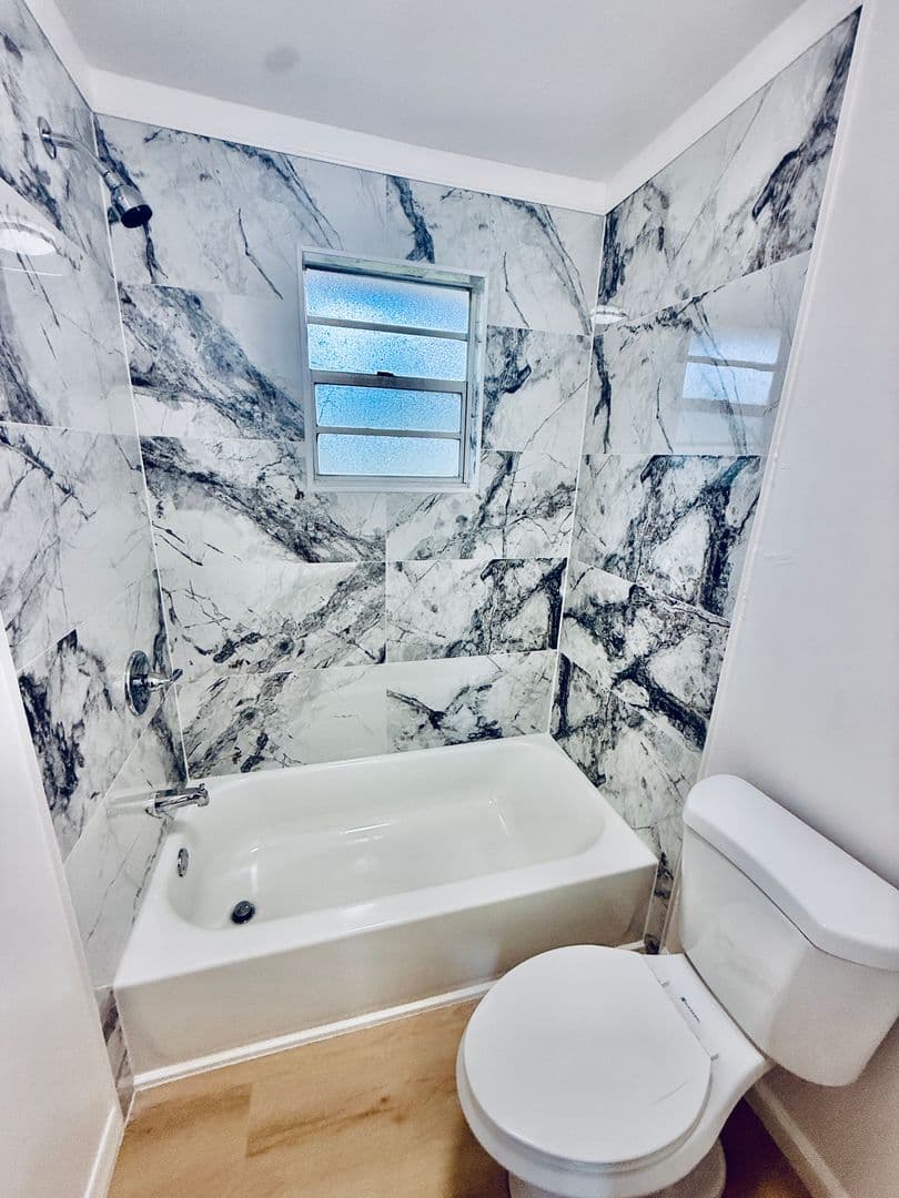 West Melbourne House: 2278 W. New Haven Avenue