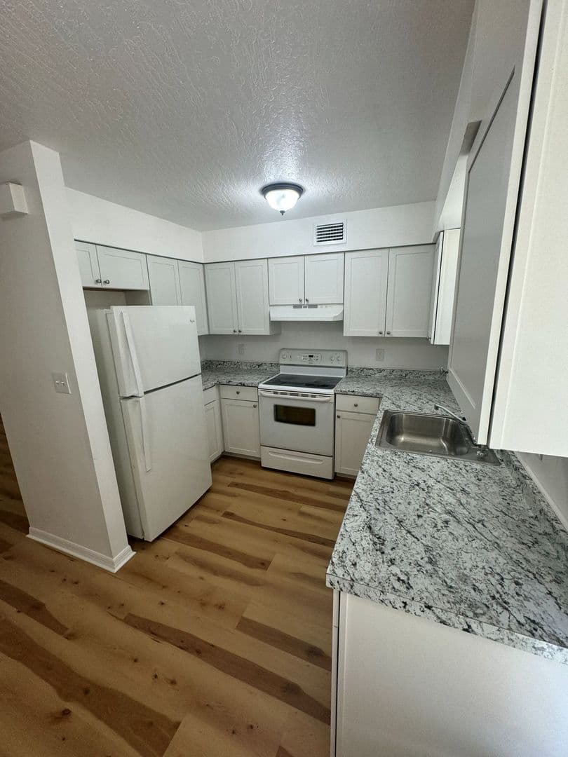 Palm Bay Condo: 341 Mercury Avenue SE, Unit 102