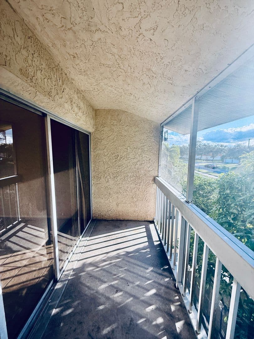 Palm Bay Condo: 915 Sonesta Avenue NE #203