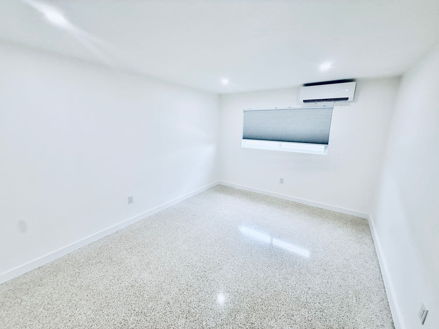 Indialantic Condo: 210 6th Ave Unit 6