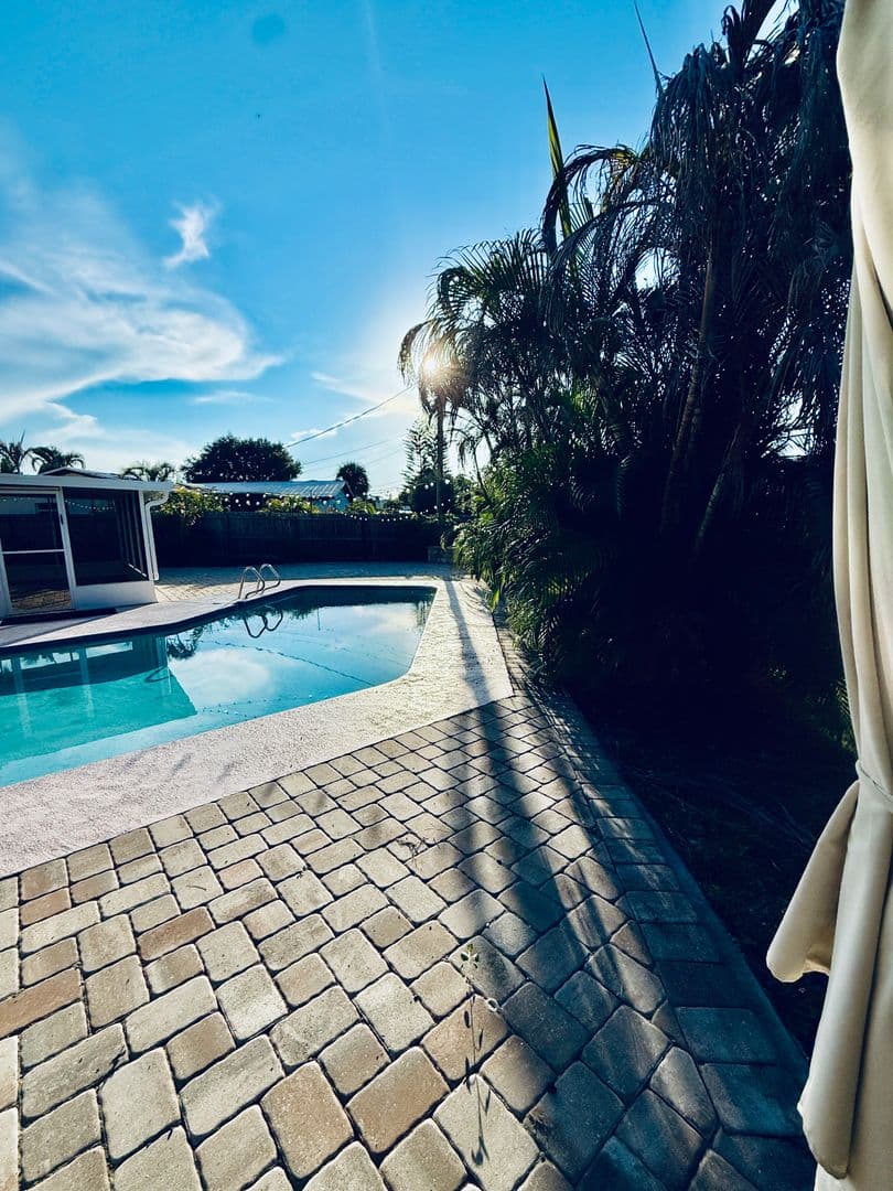 Indian Harbour Beach House: 279 Marion St.