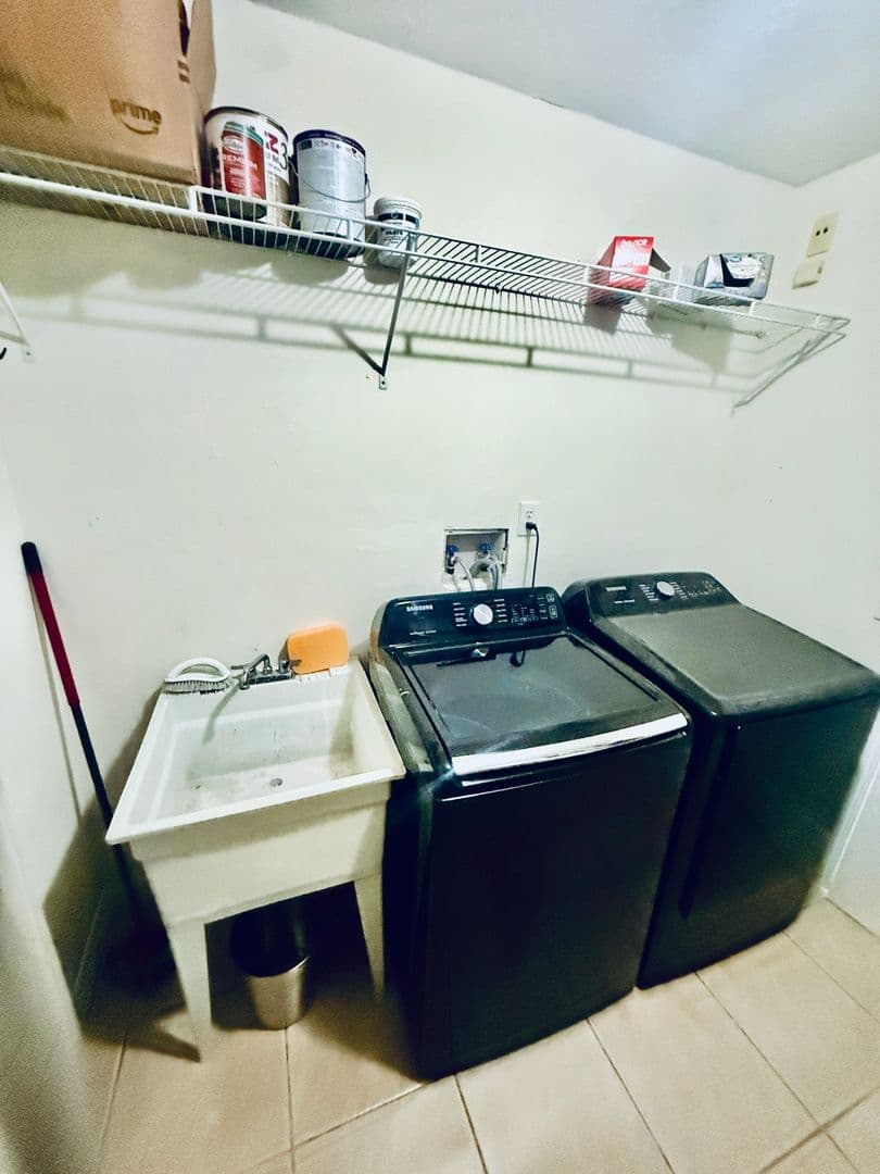 Palm Bay House: 401 Fillmore Ave NE