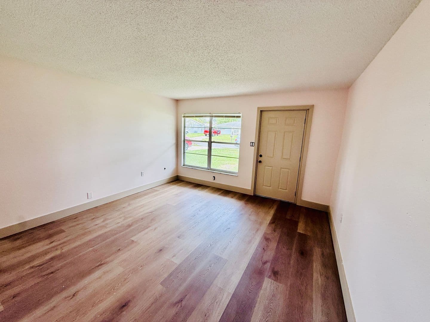 Cocoa House: 718 Lunar Lake Circle