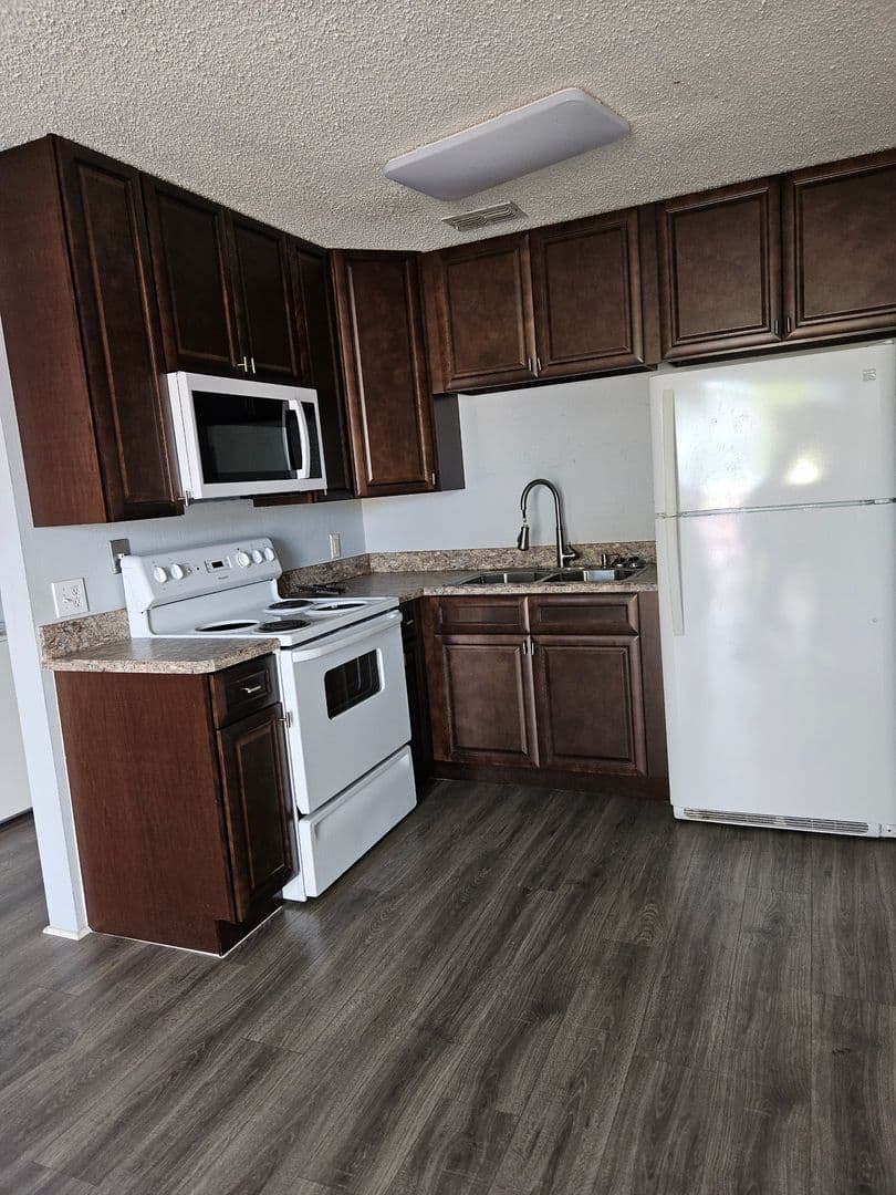 Daytona Beach House: 1290 9th St  #307