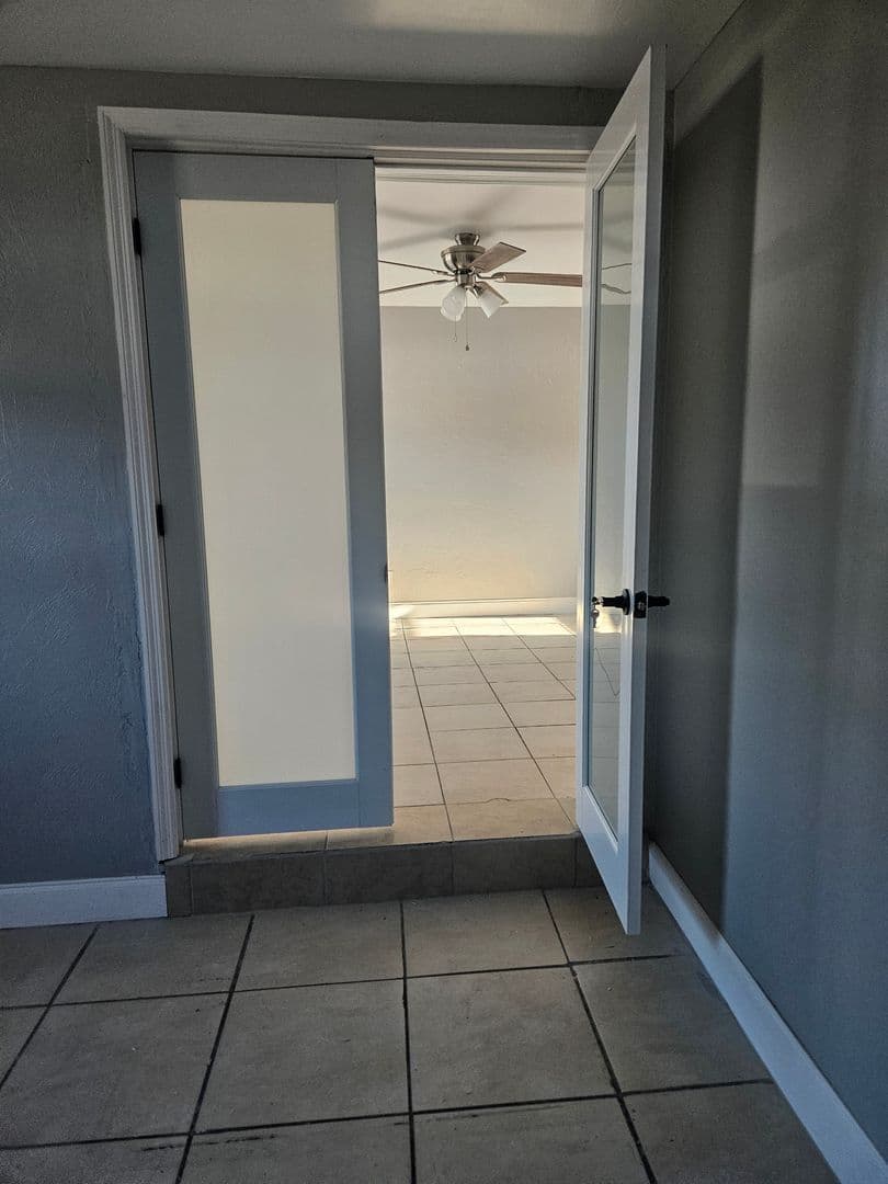 Daytona Beach House: 838 Lewis Dr