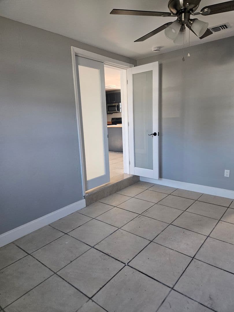 Daytona Beach House: 838 Lewis Dr