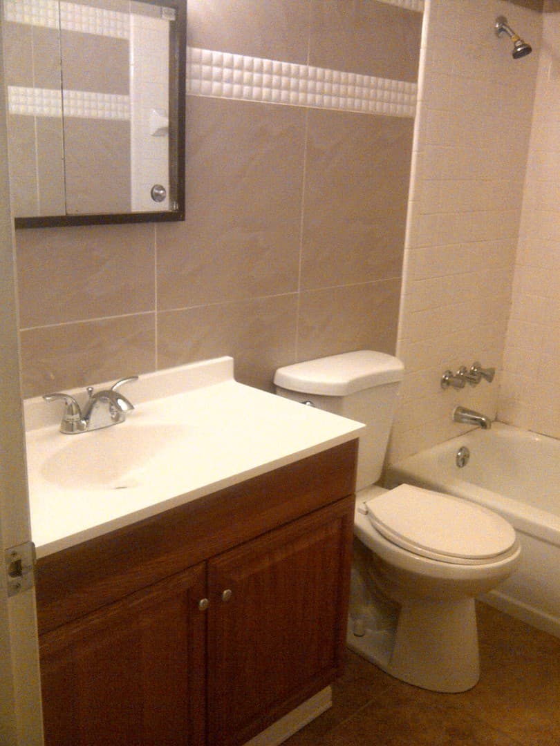 Daytona Beach House: 300 #4 Riverview Blvd