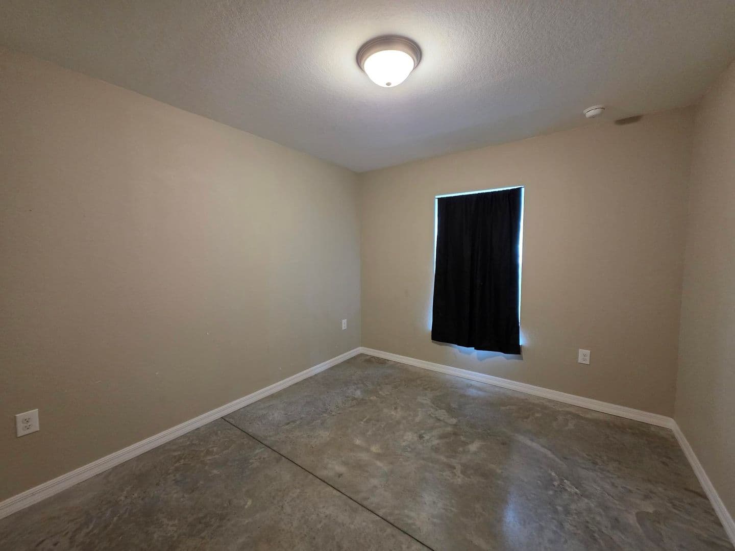 Winter Haven House: 447 Ave A NE