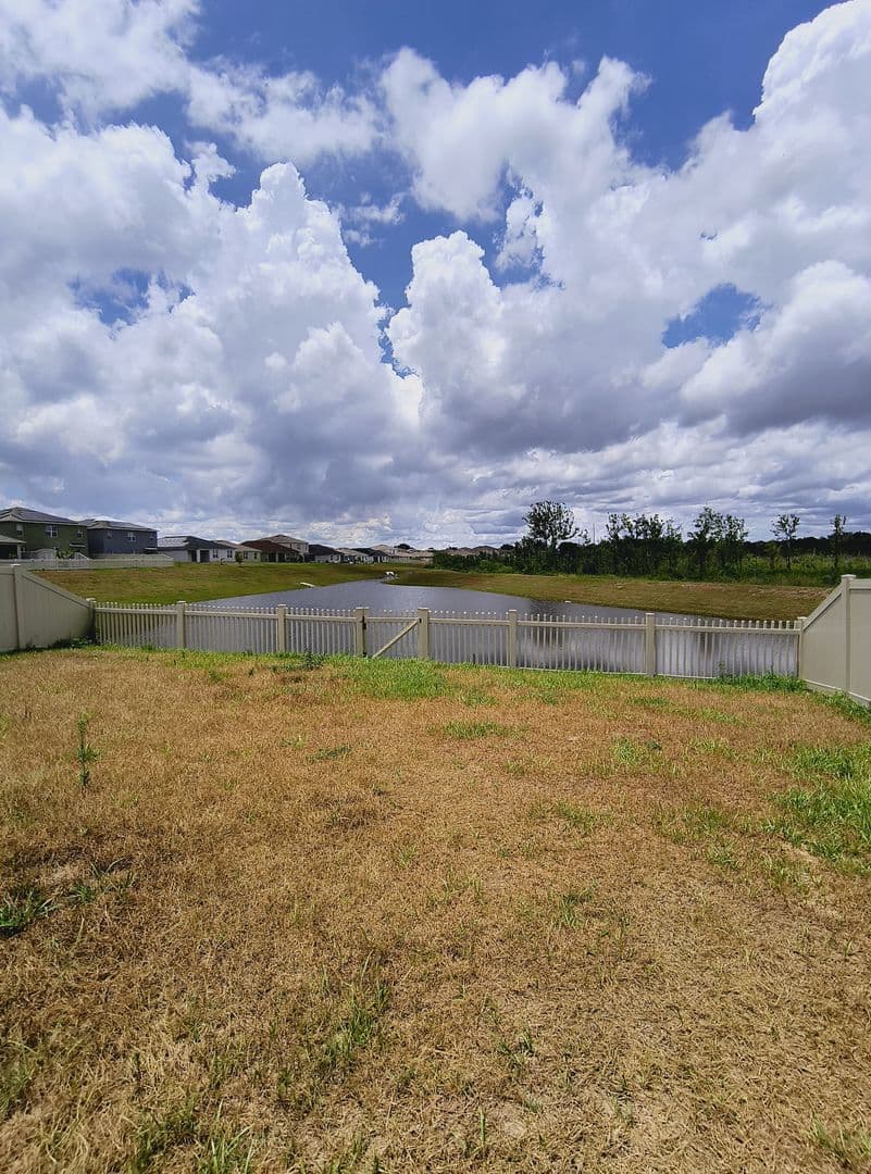 Winter Haven House: 1065 Cambridge Dr