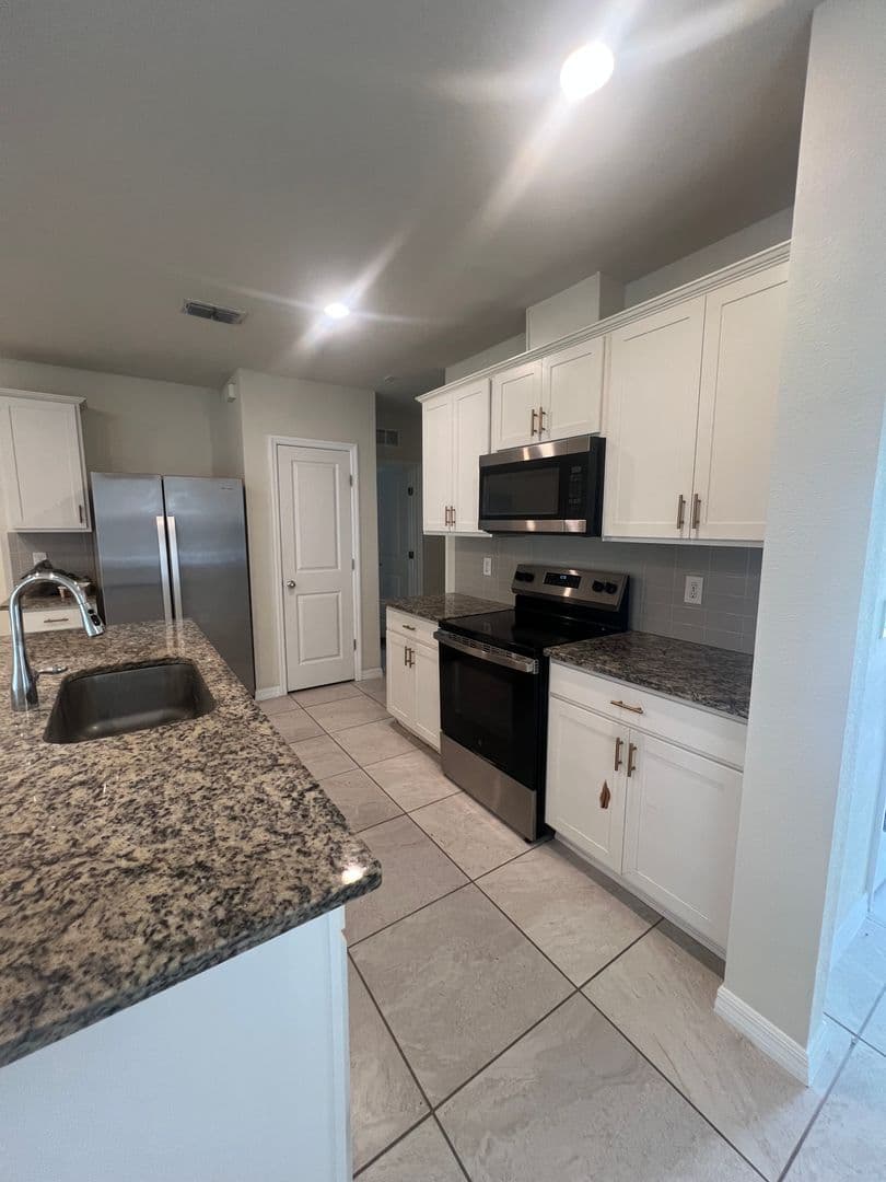 Kissimmee House: 5103 Royal Point Ave