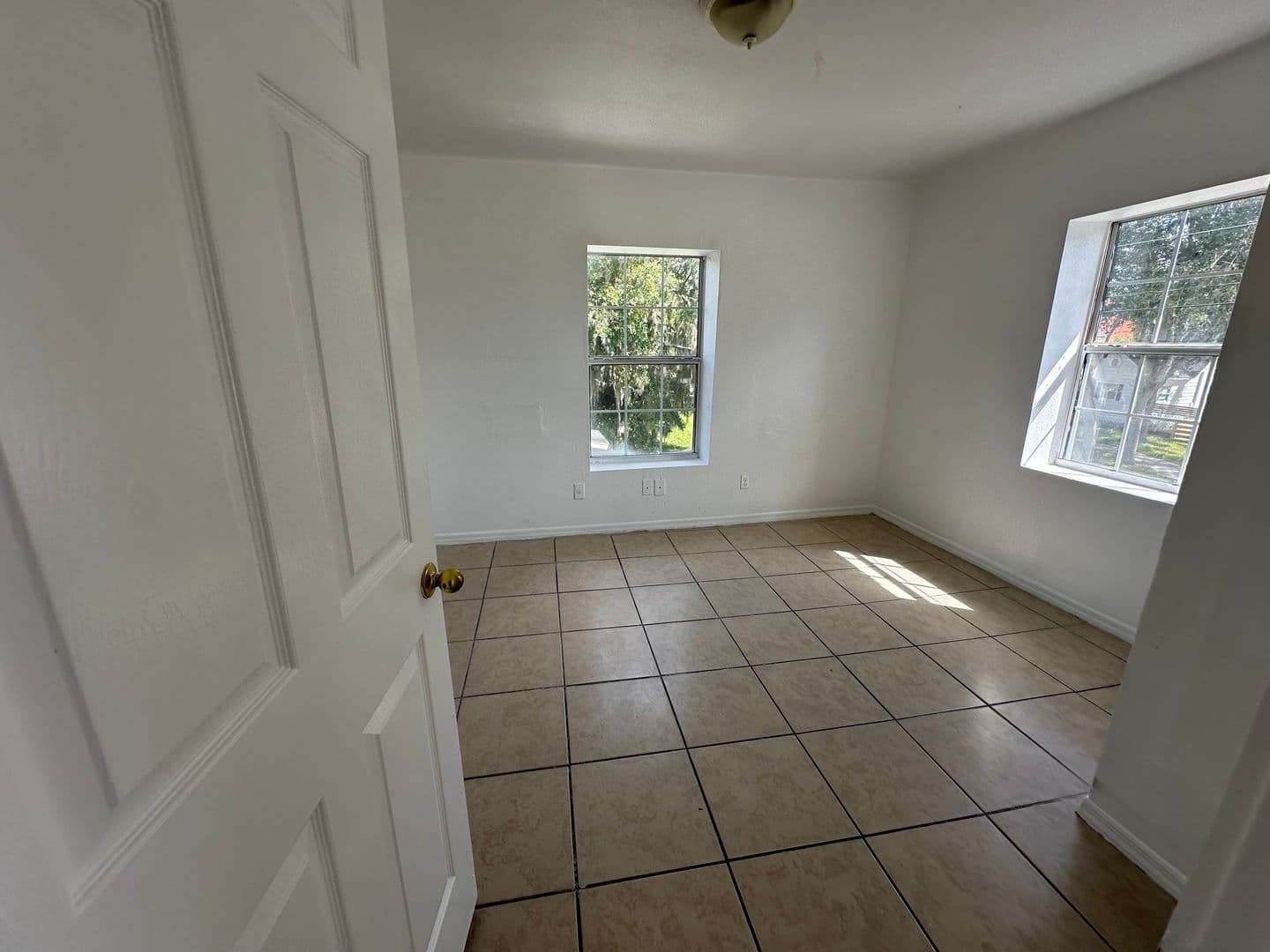 Sanford House: 808 S Locus