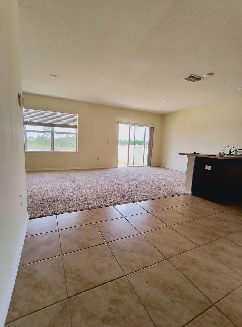 Winter Haven House: 1065 Cambridge Dr