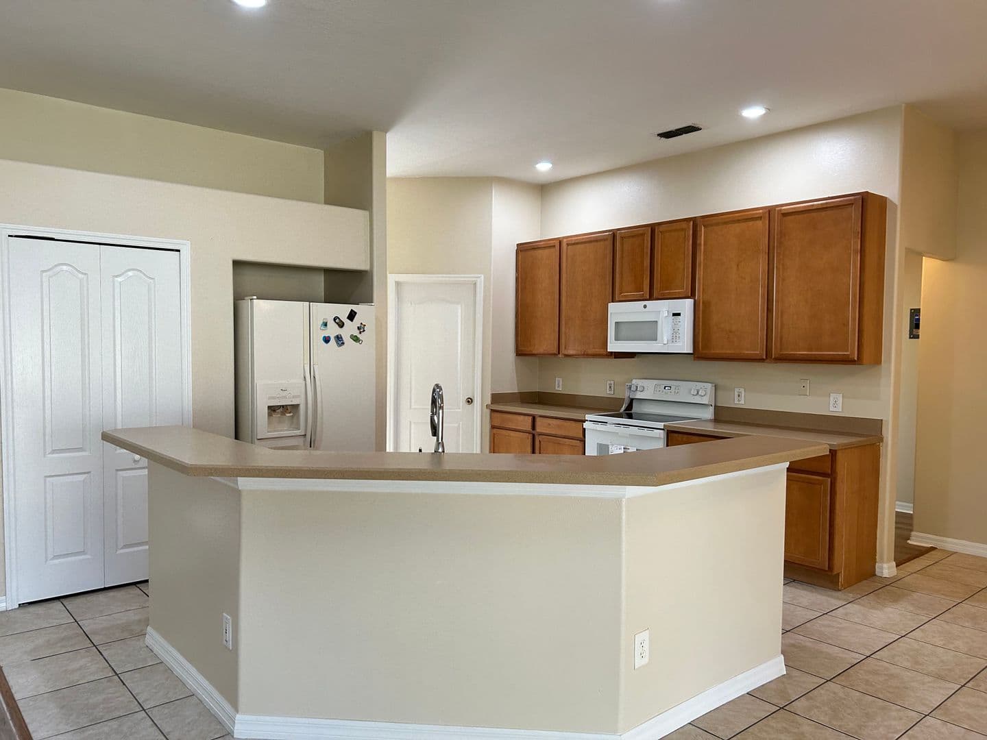 Orlando House: 7007 Hiawassee Overlook Dr.