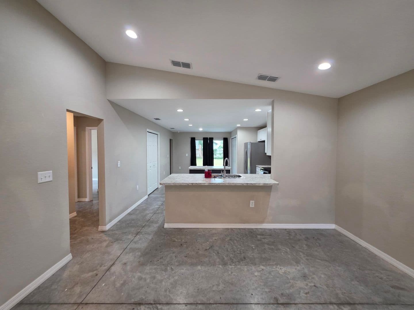 Winter Haven House: 447 Ave A NE