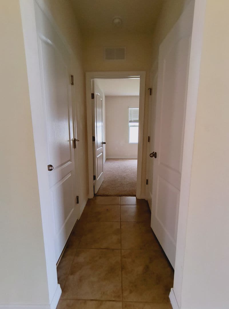 Winter Haven House: 1065 Cambridge Dr