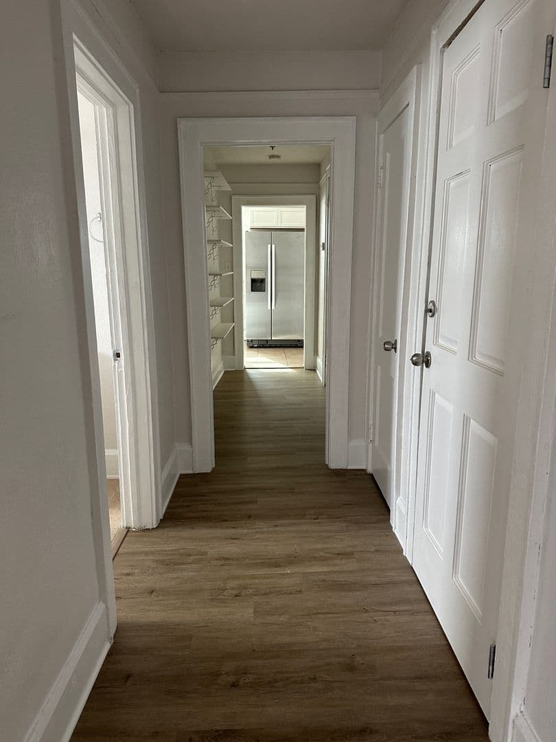 Winter Haven House: 136 Avenue C NE