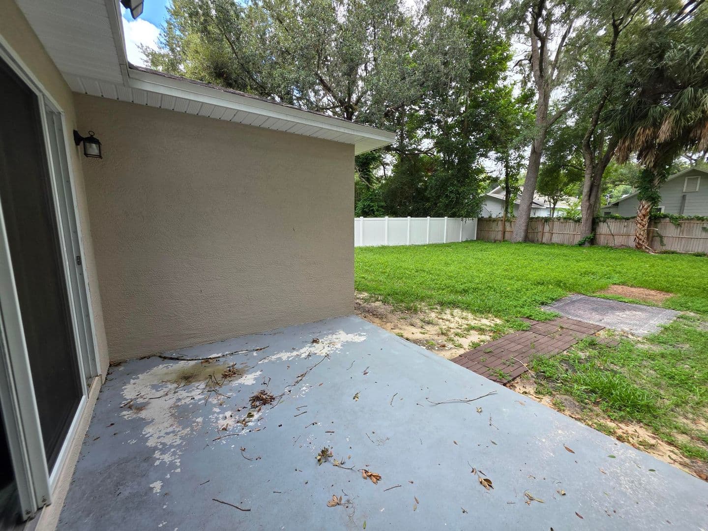 Winter Haven House: 447 Ave A NE