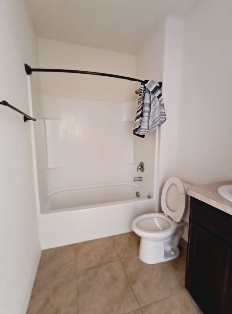 Winter Haven House: 1065 Cambridge Dr