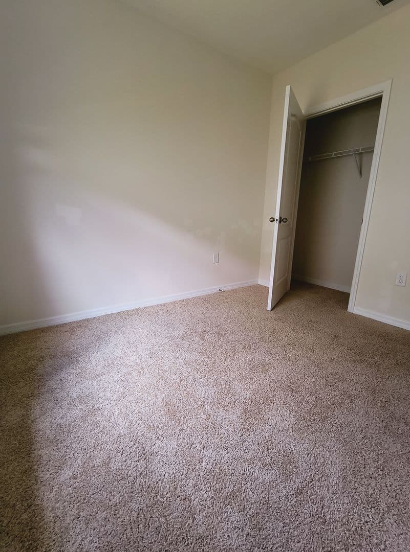 Winter Haven House: 1065 Cambridge Dr