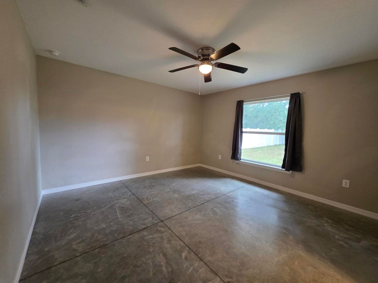 Winter Haven House: 447 Ave A NE