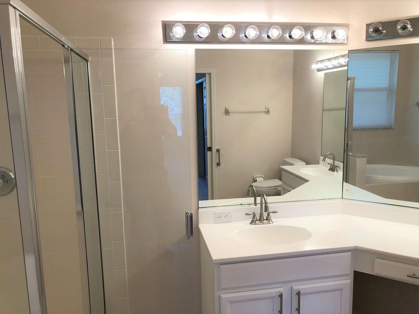 Venice House: 4200 Tennyson Way