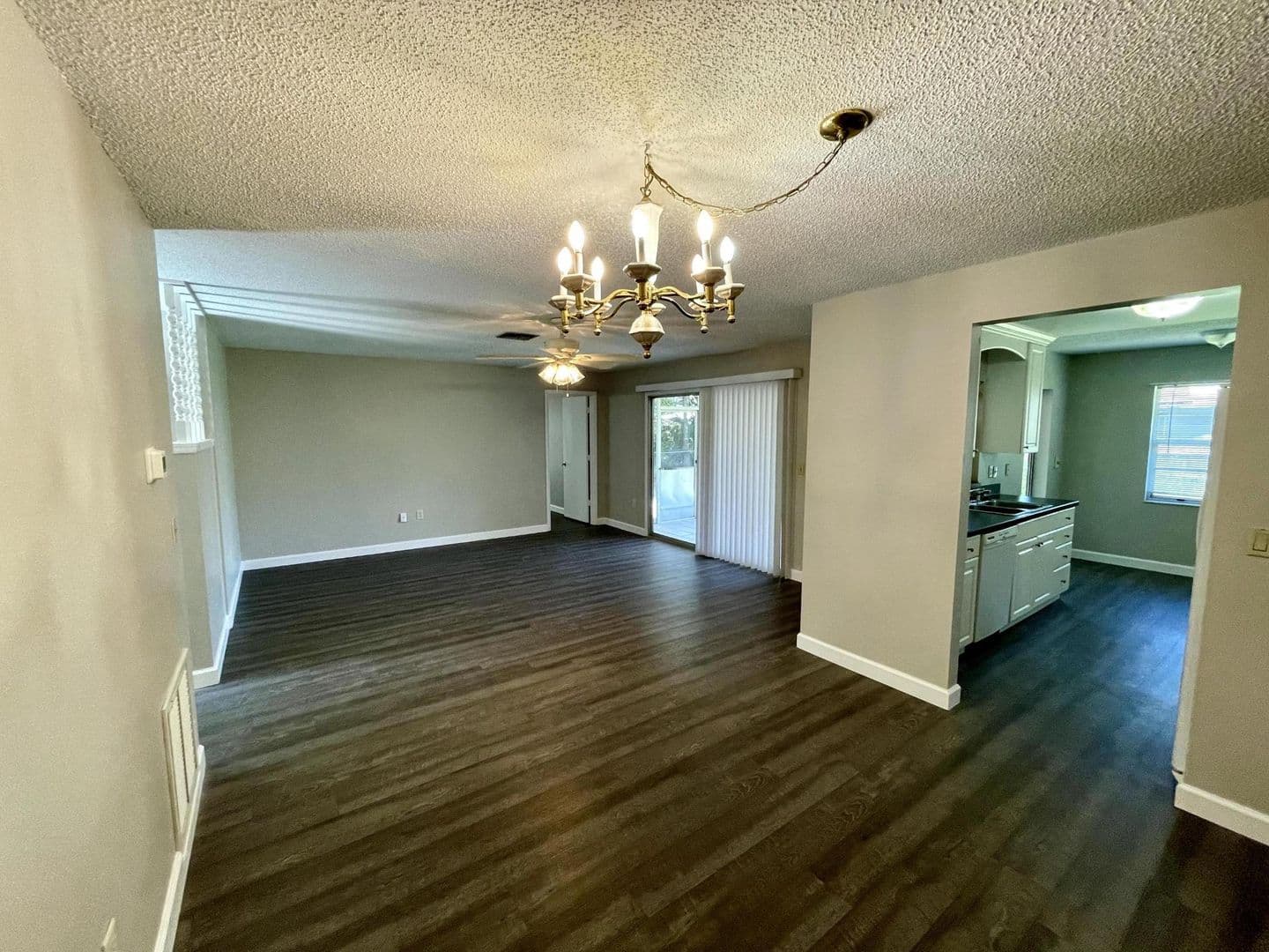 Sarasota House: 2622 Sweetland Ave