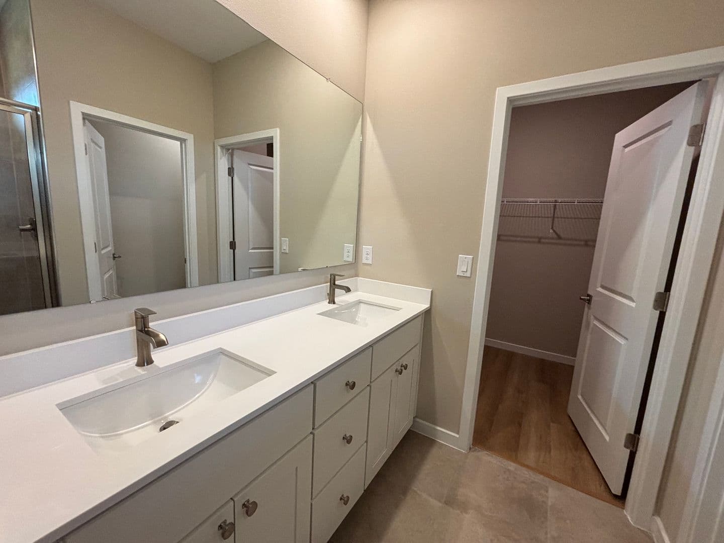 Ocala House: 3557 NW 45th Ave