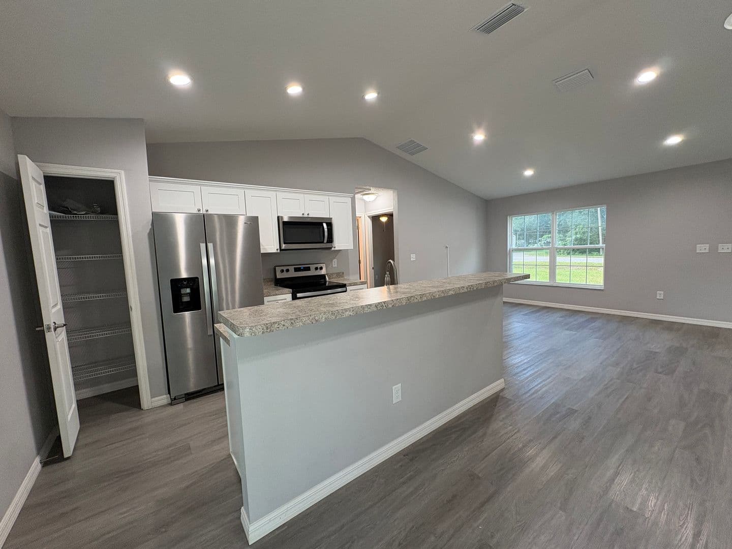 Ocala House: 6044 NW 65th Place