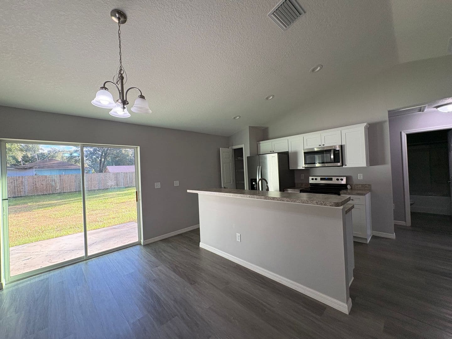 Ocala House: 6044 NW 65th Place