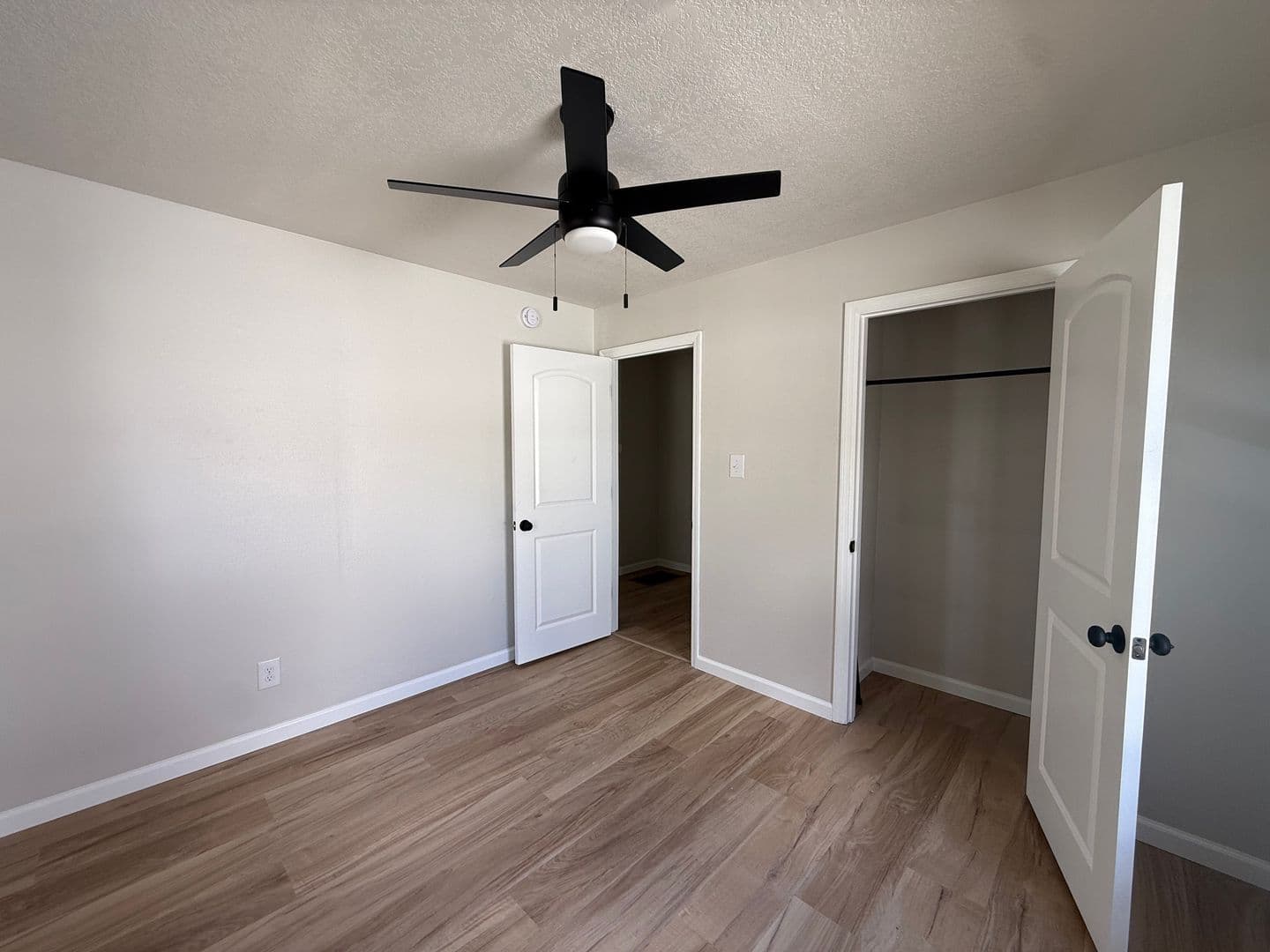 Ocala House: 1014 NE 12th Street