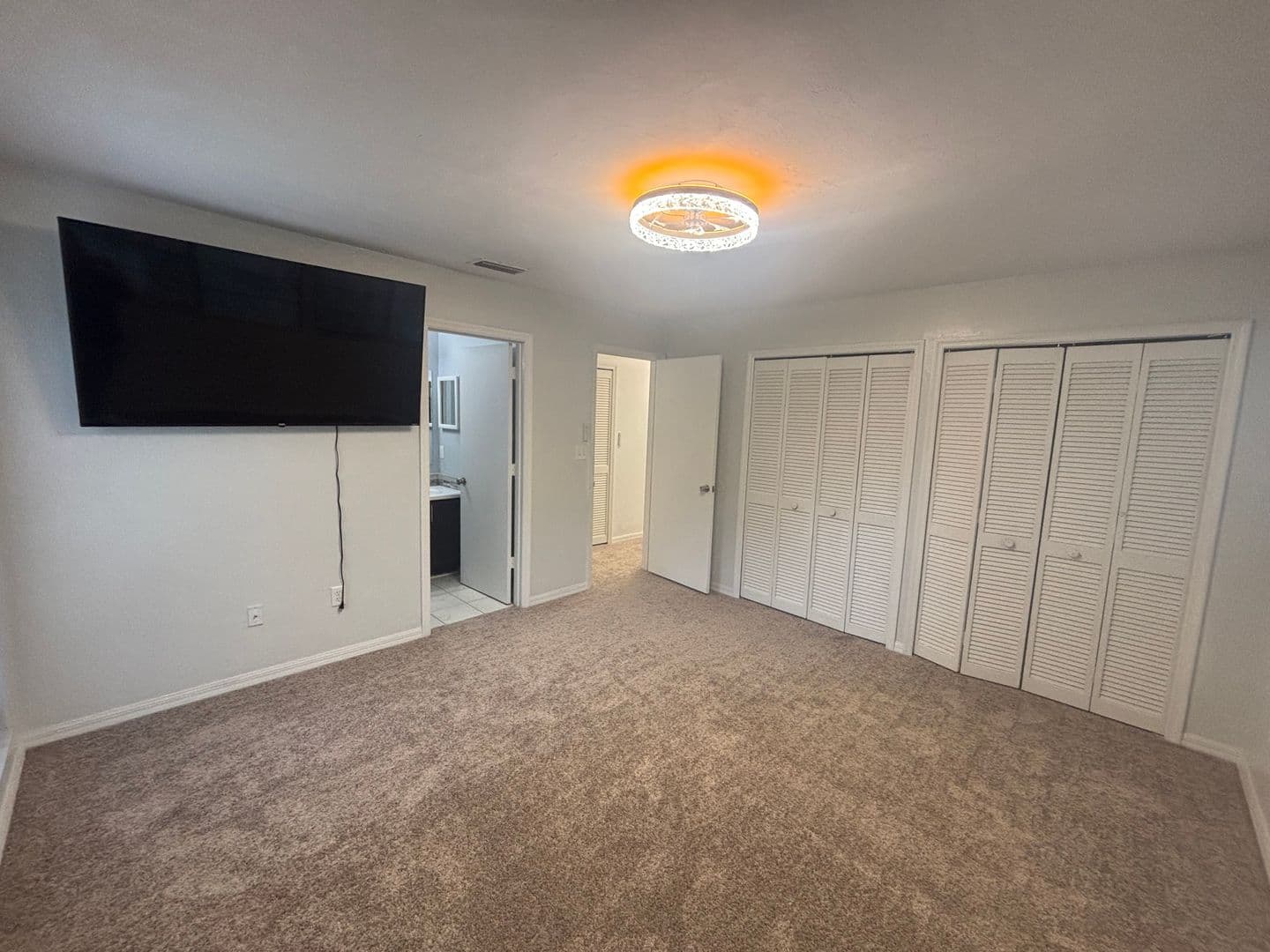 Gainesville House: 5720 SW 8TH Place