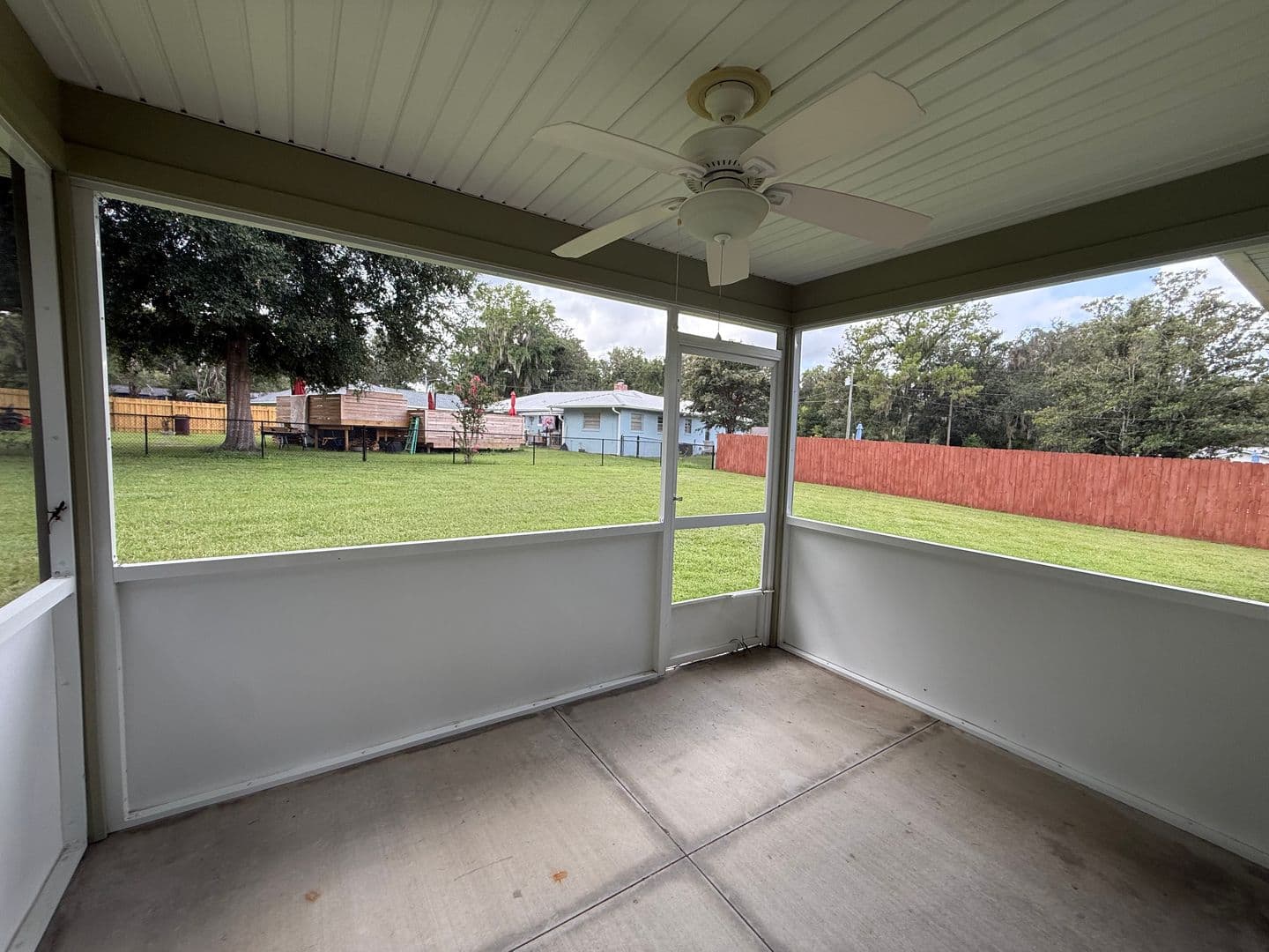 Belleview House: 5300 SE 115th Place