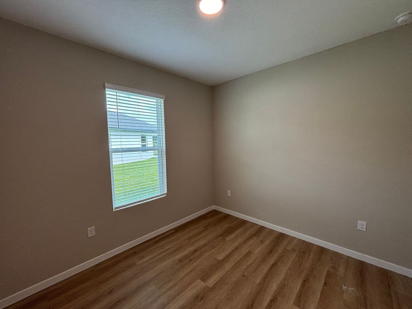 Ocala House: 3557 NW 45th Ave