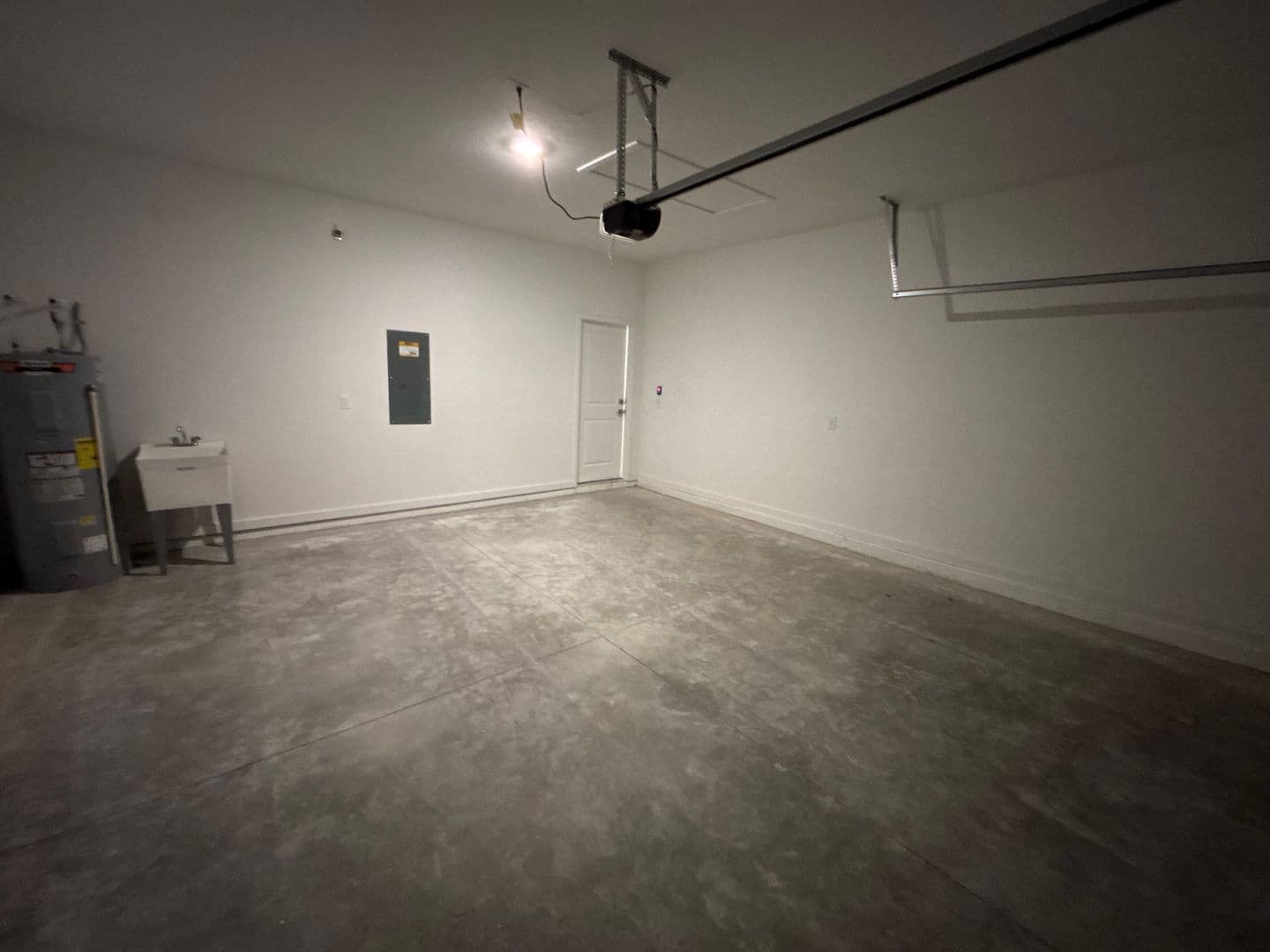 Ocala House: 3557 NW 45th Ave