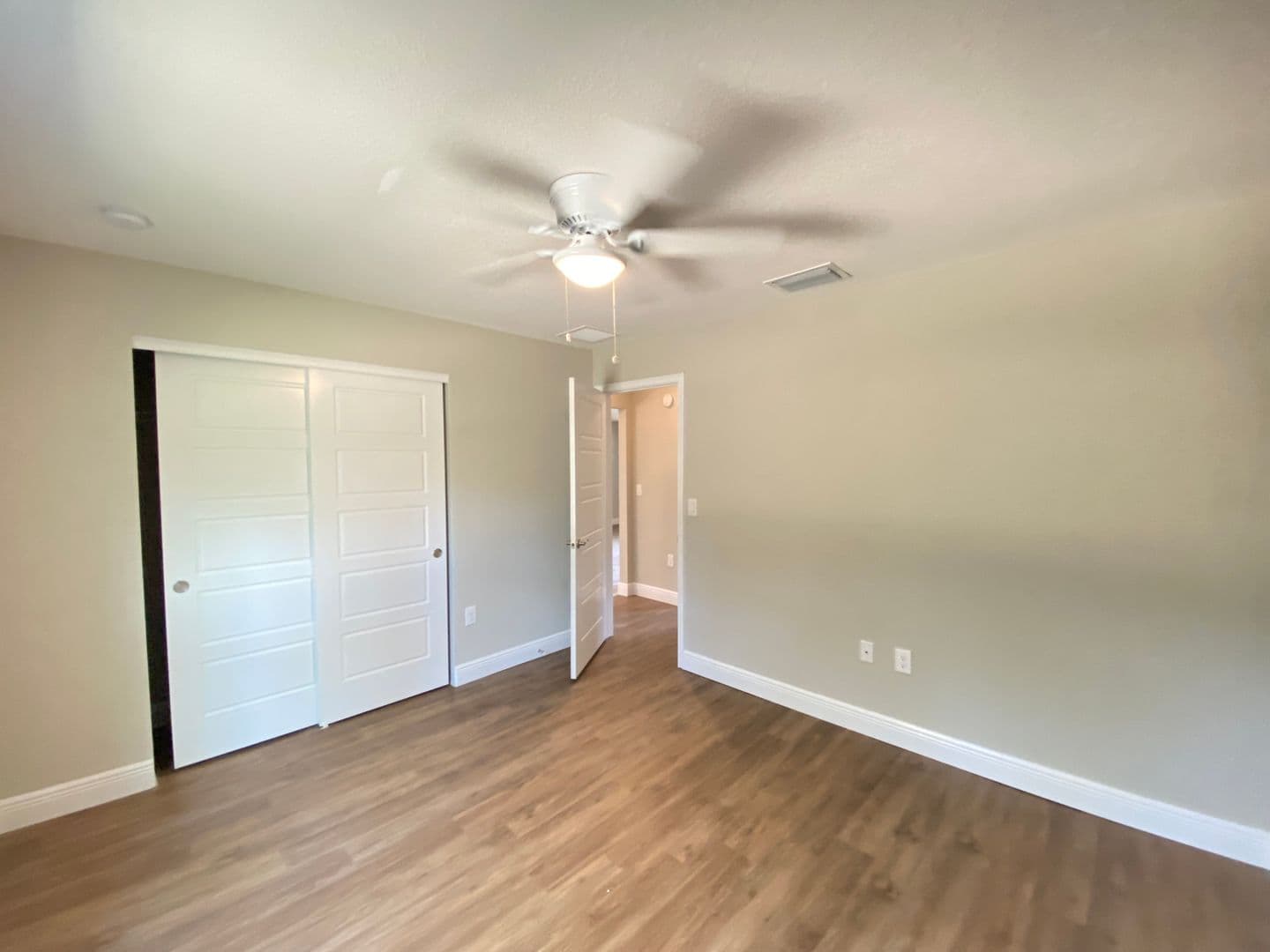 Ocala House: 130 Oak Circle
