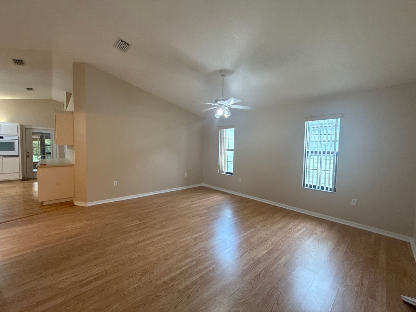Ocala House: 2216 NE 39th Ave